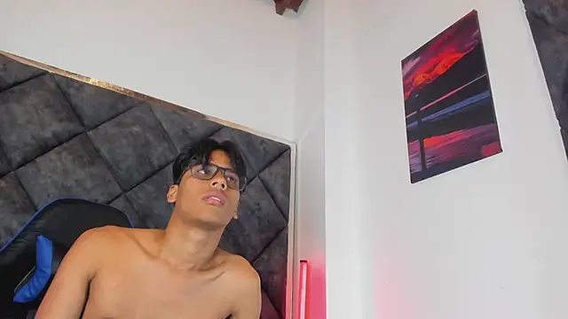 LiamKron 网络视讯表演