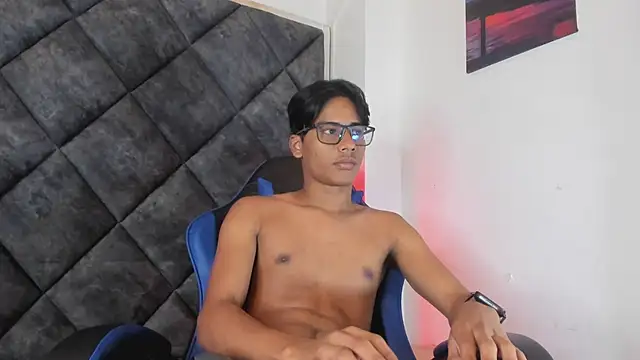 LiamKron Pertunjukan Webcam