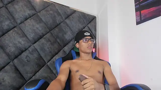 הופעת וובקאם של LiamKron