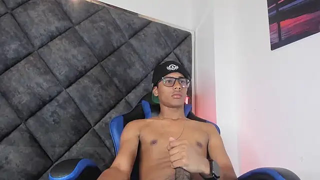 LiamKron webcam show
