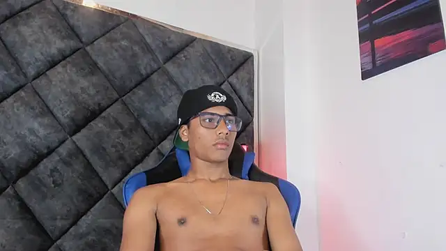 LiamKron 网络视讯表演