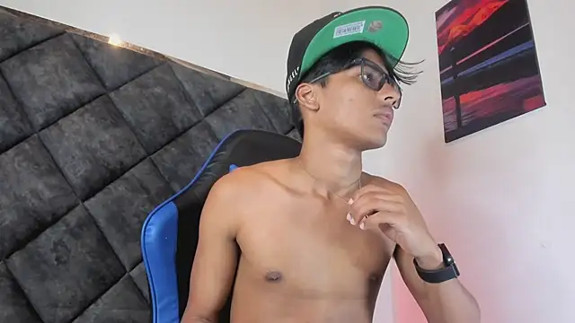 LiamKron Pertunjukan Webcam