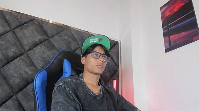 LiamKron Show Webcam