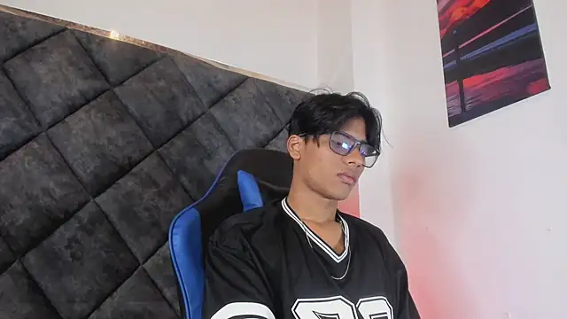 LiamKron Pertunjukan Webcam