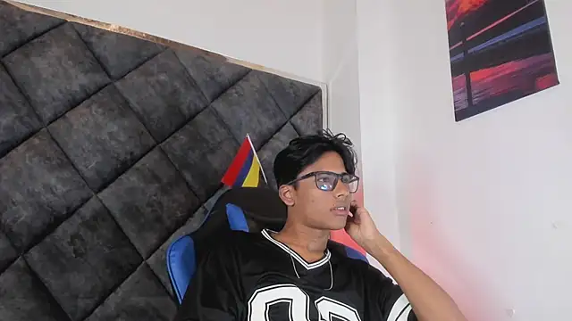 LiamKron Pertunjukan Webcam