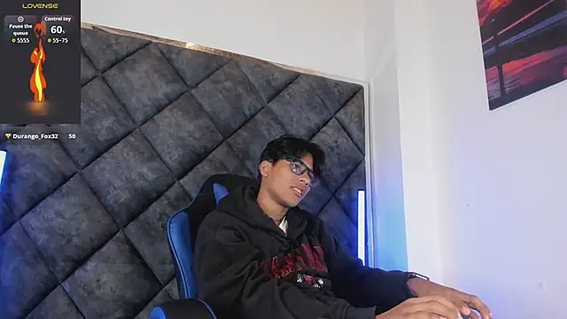 LiamKron 网络视讯表演