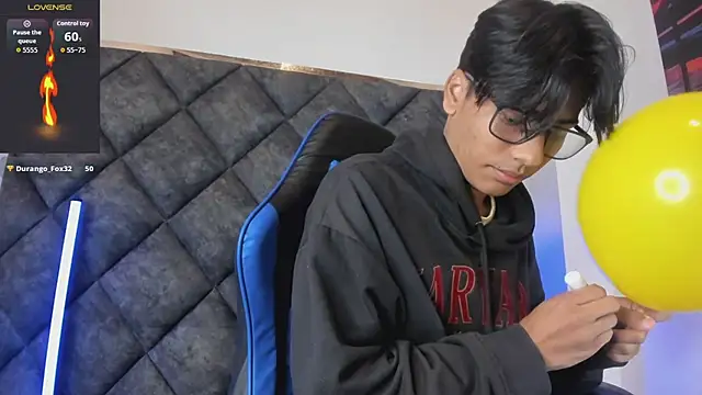 LiamKron webcam show