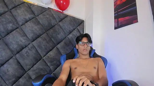LiamKron webcam show