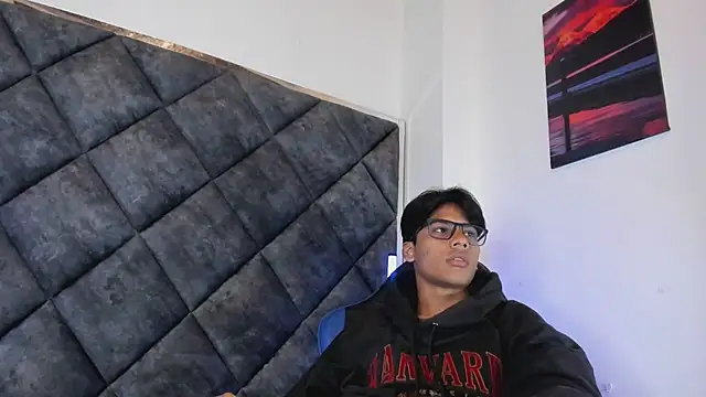 LiamKron Adlı Modelin Web Kamerası Şovu
