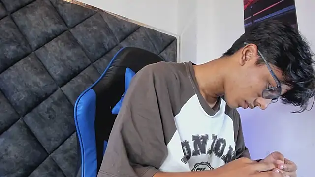 عرض كام LiamKron