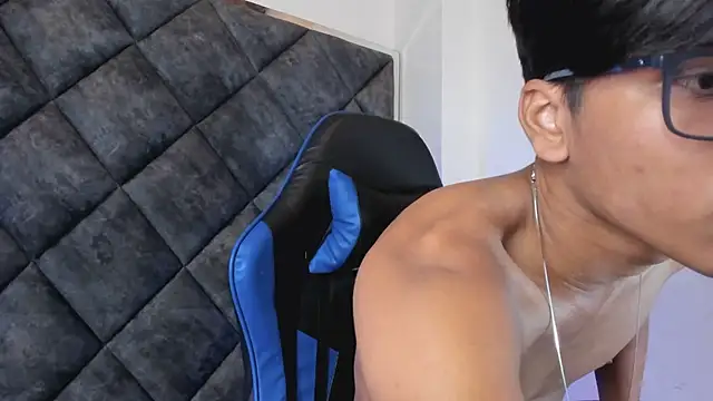 LiamKron Webcamshow
