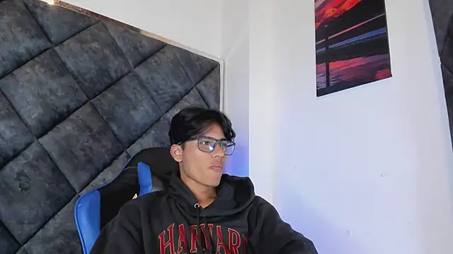 LiamKron Pertunjukan Webcam