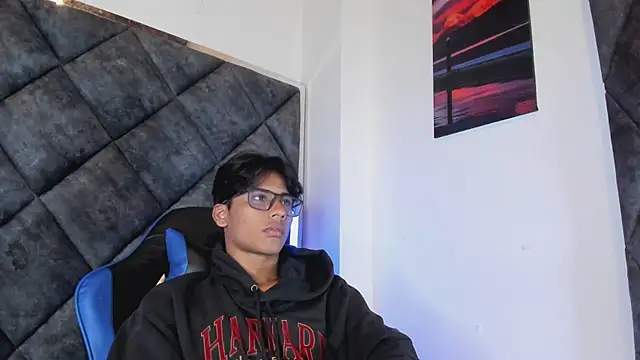 LiamKron Pertunjukan Webcam
