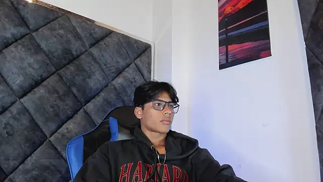 LiamKron Pertunjukan Webcam