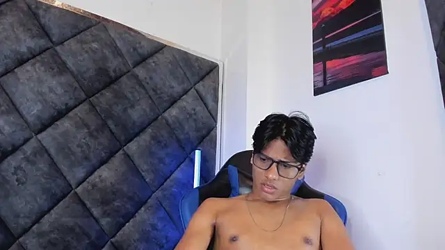 LiamKron 网络视讯表演