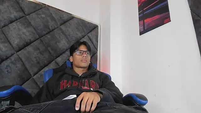 LiamKron Pertunjukan Webcam
