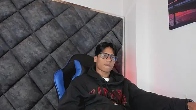 LiamKron Show Webcam