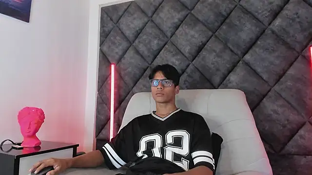 LiamKron Pertunjukan Webcam
