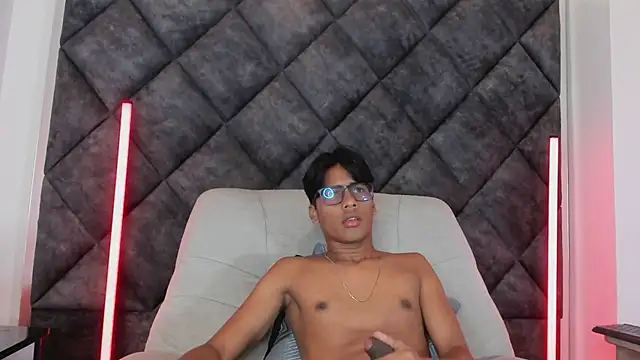 LiamKron's Webcam Show