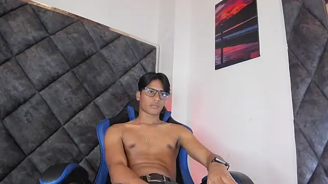 LiamKron Webcam Show