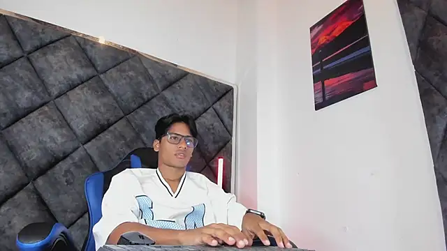 LiamKron Pertunjukan Webcam