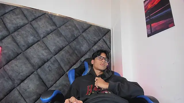 LiamKron's Webcam Show