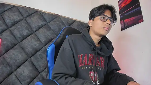 LiamKron Adlı Modelin Web Kamerası Şovu