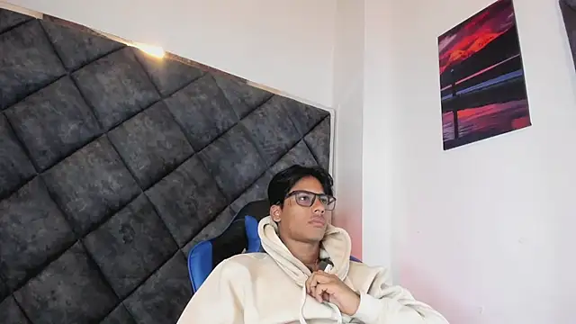 LiamKron 网络视讯表演