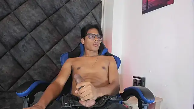 LiamKron webcam show