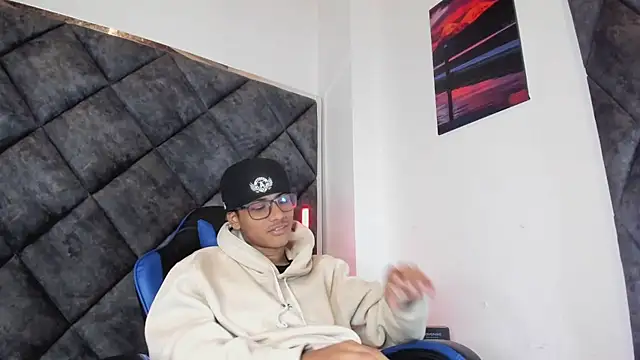 LiamKron Pertunjukan Webcam