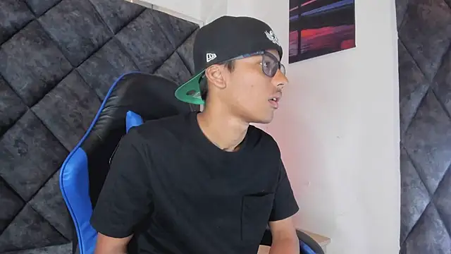 LiamKron 网络视讯表演