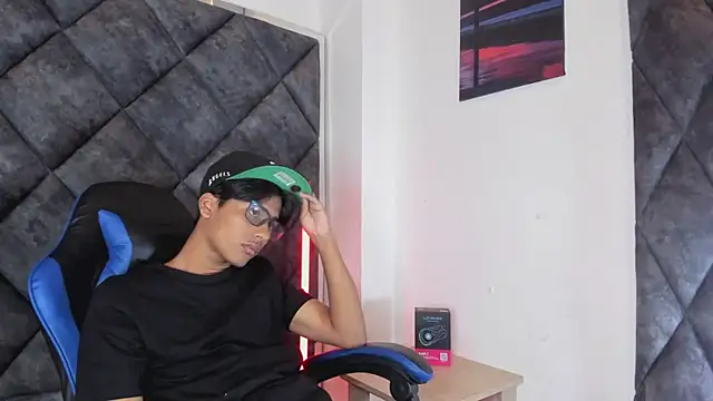 LiamKron Show Webcam