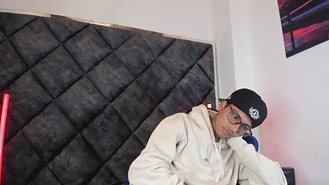 LiamKron Show Webcam