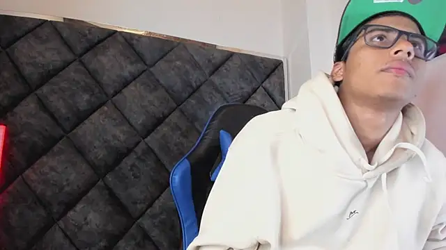 LiamKron Show Webcam