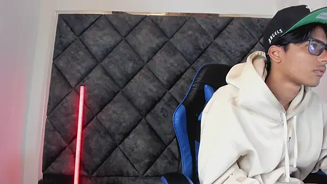 LiamKron 网络视讯表演