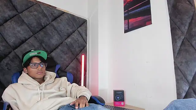 LiamKron 网络视讯表演