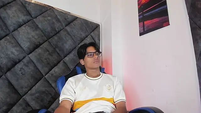 LiamKron 网络视讯表演