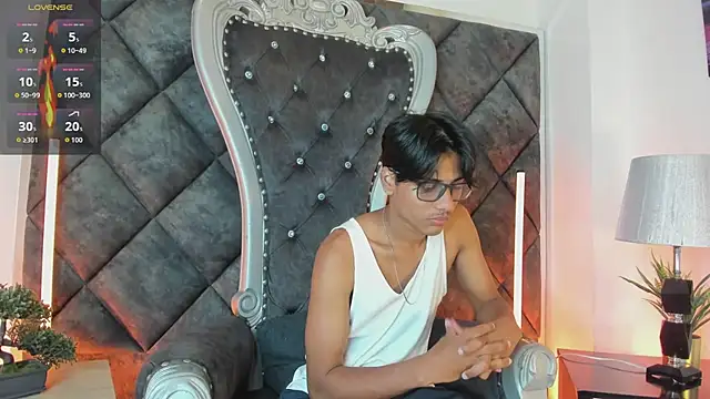 LiamKron Pertunjukan Webcam