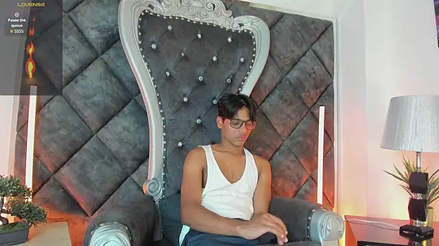 LiamKron's Webcam Show