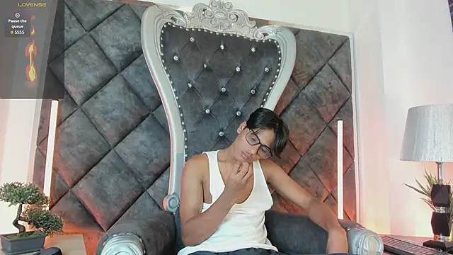LiamKron Pertunjukan Webcam
