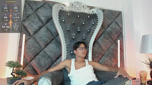 LiamKron Pertunjukan Webcam