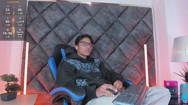 LiamKron Webcamshow