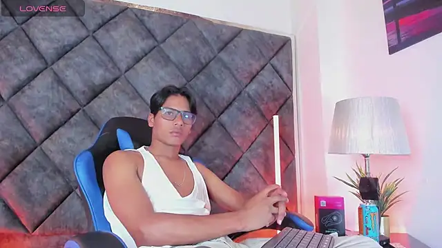 عرض كام LiamKron