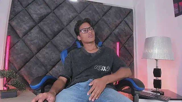 LiamKron Webcamshow