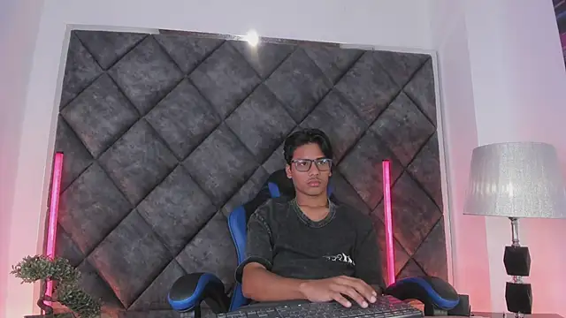 LiamKron Webcam Show