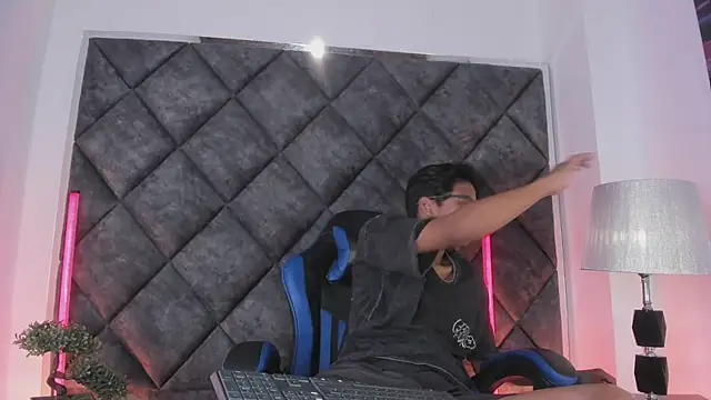 הופעת וובקאם של LiamKron