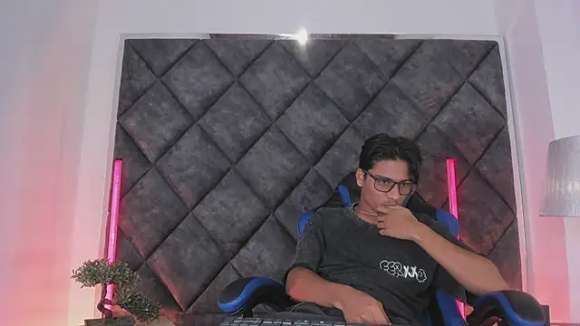 LiamKron Webcamshow
