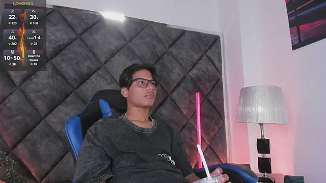 LiamKron Pertunjukan Webcam