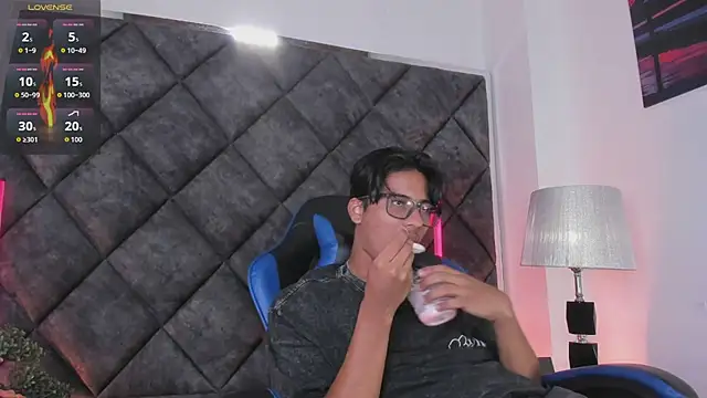 LiamKron webcam show