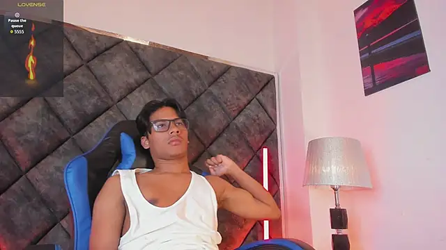 LiamKron Pertunjukan Webcam